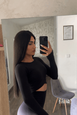 Leona_ts_albanka