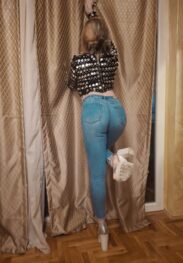 Seksi Una