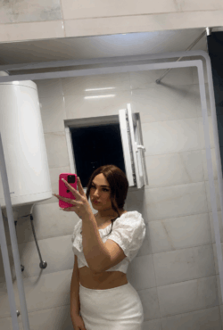 ANCI vatrena Mlada atraktivna TS U Beogradu😈