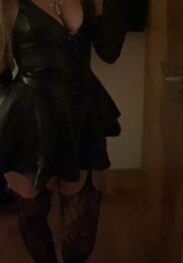 Mala alt/gotik devojka online